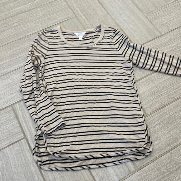 Market & Spruce Tops - Market and spruce curved hem French terry knit top